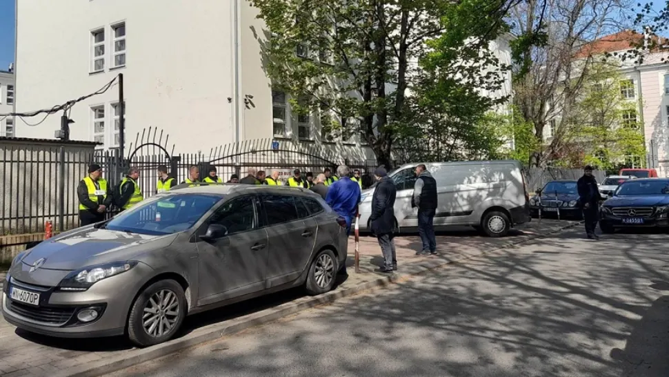 Clădirea unui liceu rusesc, confiscată de Ambasadă - Amenințări din partea Rusiei