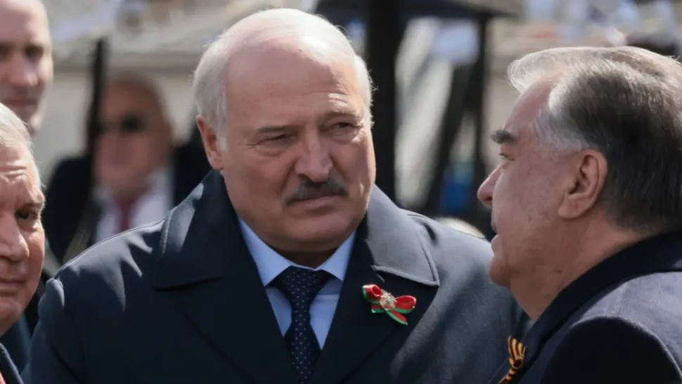 Probleme pentru Lukașenko. Liderul din Belarus a fost dus de urgență la spital, sub convoi militar
