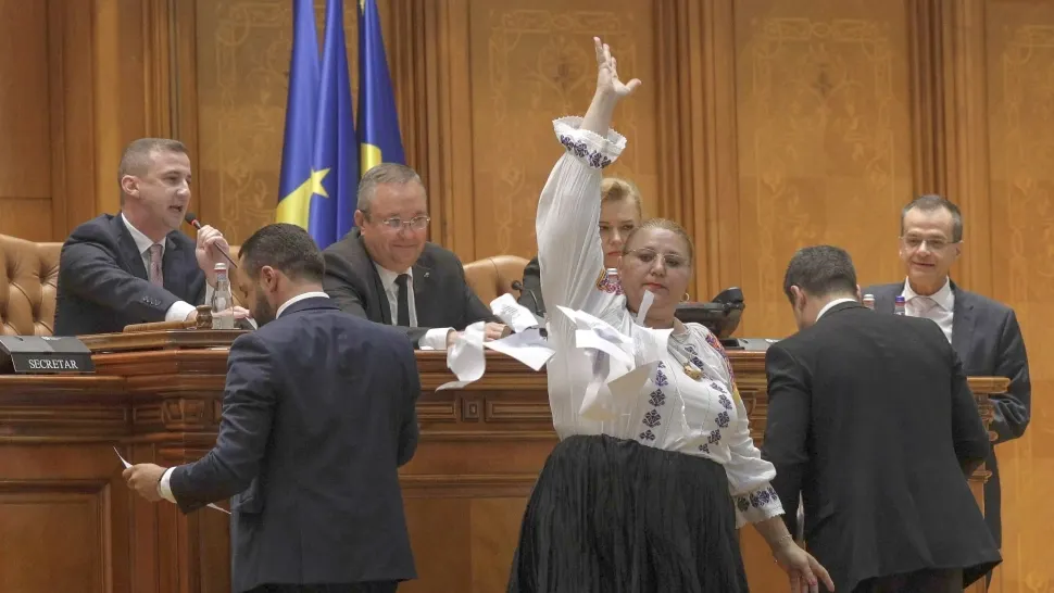 Alfred Simonis face lumină. De ce a vrut să o înțepe cu pixul în mână pe Diana Șoșoacă