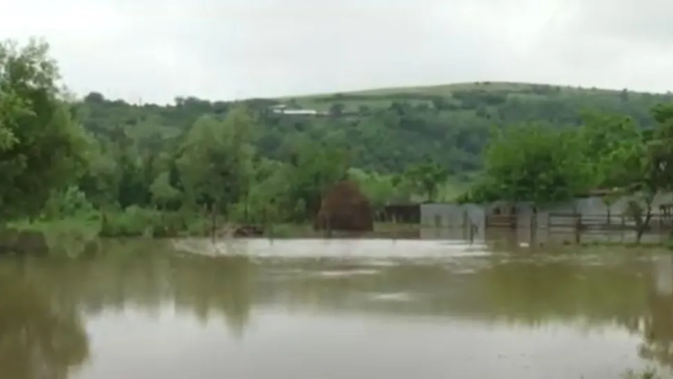 Cod galben de inundaţii pe râurile din 3 judeţele, până vineri dimineaţa. Zonele vizate