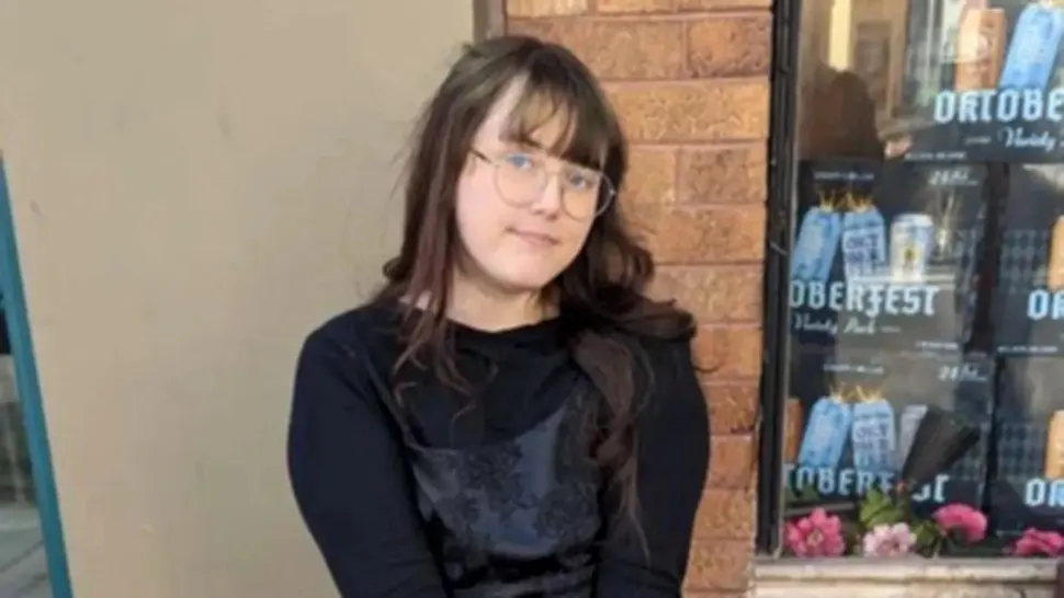 O tânără de 18 ani din SUA dă în judecată medicii care i-au făcut schimbare de sex