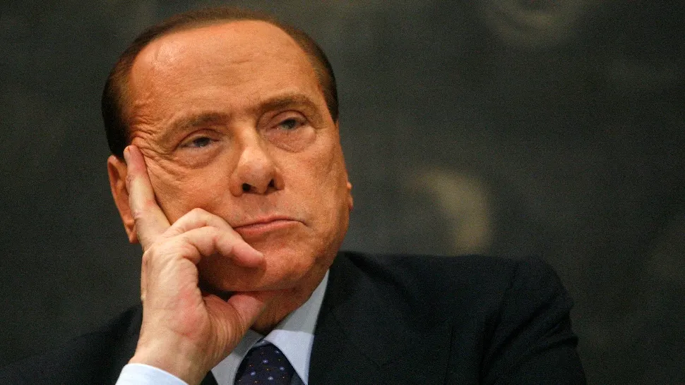 Mesajul unui site de escorte la moartea lui Silvio Berlusconi: ce s-a văzut pe prima pagină - FOTO 