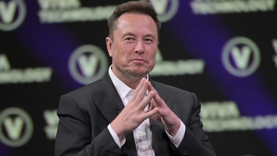Elon Musk dă asigurări că primul om cu cip în creier va apărea până la sfârșitul anului