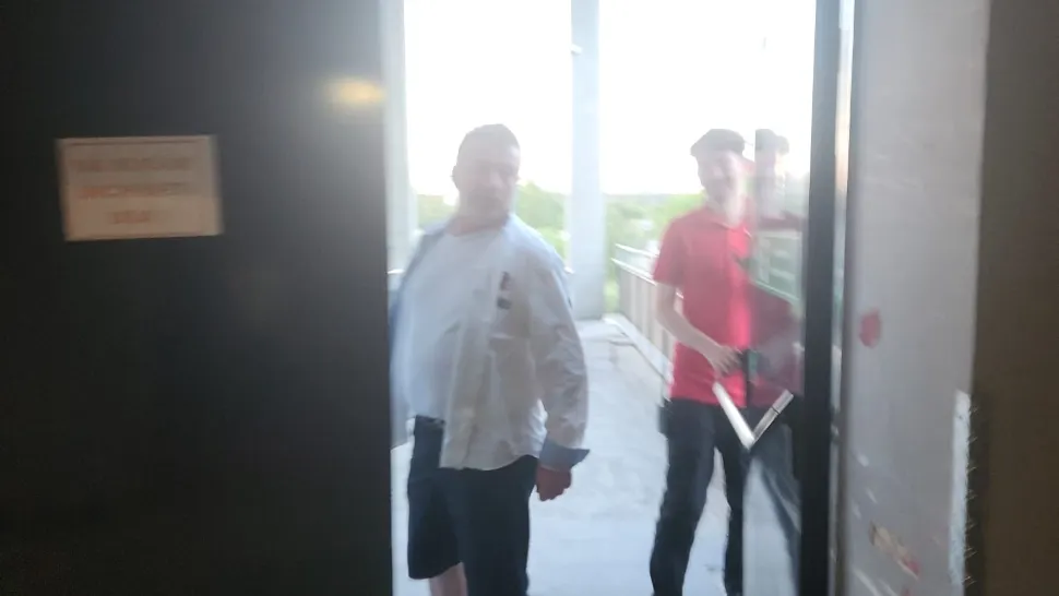 Șeful CFR Călători și patronul concurenței au fugit de ochii presei după o întâlnire de taină într-un mall - Răspunsul oficial al instituției, halucinant