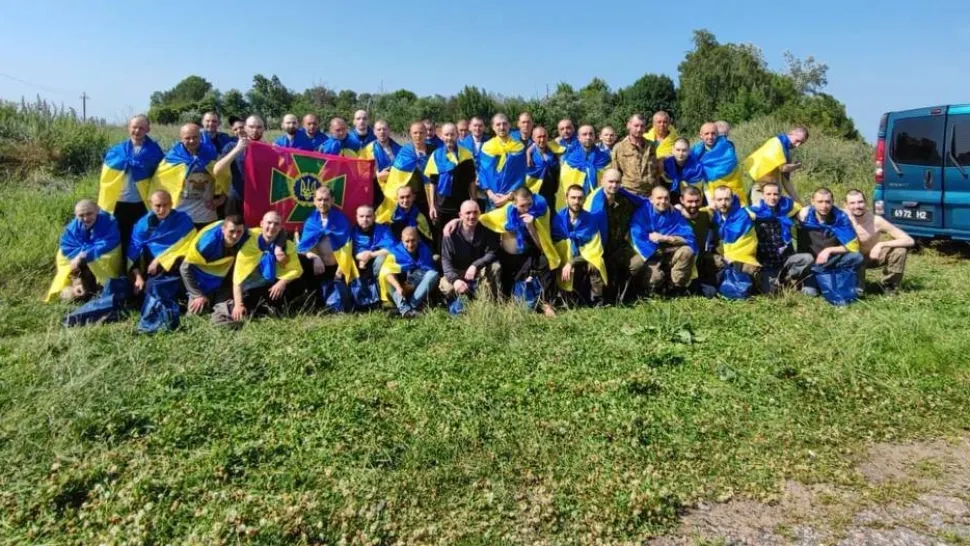 Schimb de 90 prizonieri între Ucraina şi Rusia - 2 copii ucraineni deportați au revenit acasă - Imagini emoționante