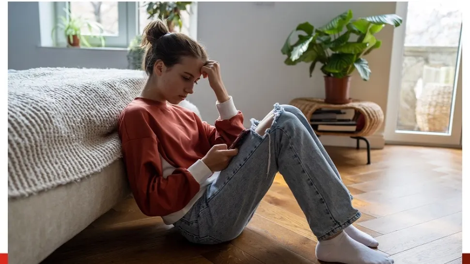 Copiii primesc online solicitări de imagini cu caracter sexual. TikTok, rețeaua cu cel mai mare risc