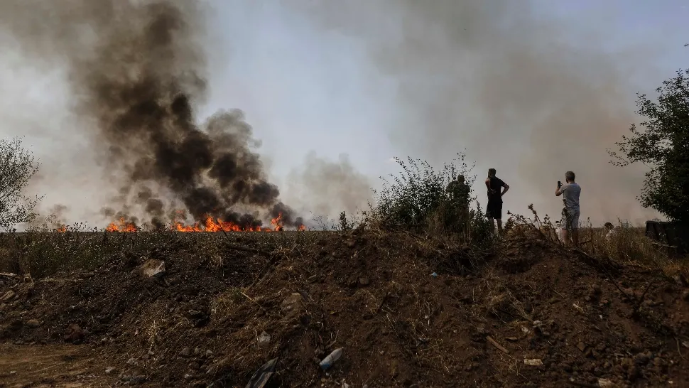 Incendiu în Bragadiru, lângă Capitală: s-a emis mesaj RO-Alert. Coloana de fum este vizibilă de la distanță foarte mare - VIDEO + FOTO