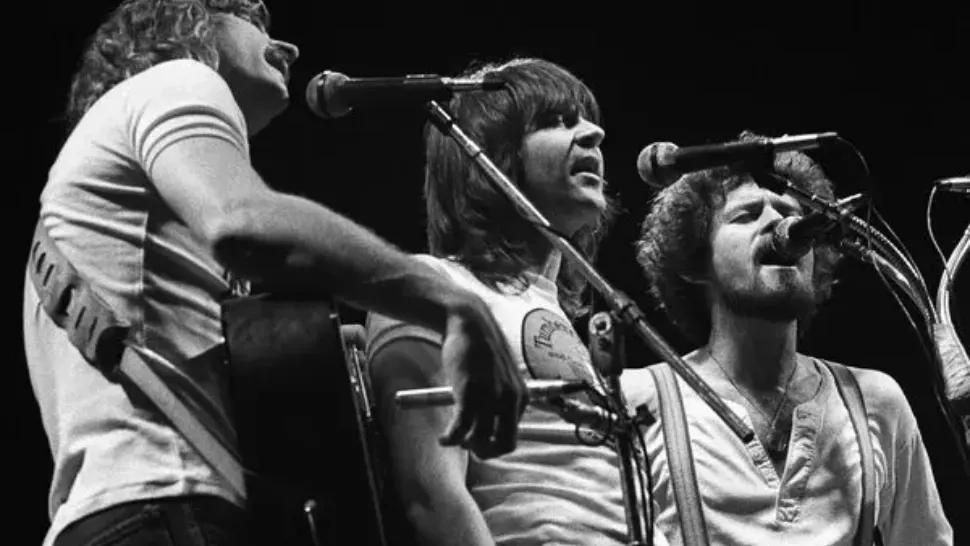 Doliu în trupa The Eagles - A murit un membru fondator al îndrăgitei formații cunoscute în special pentru hit-ul "Hotel California"