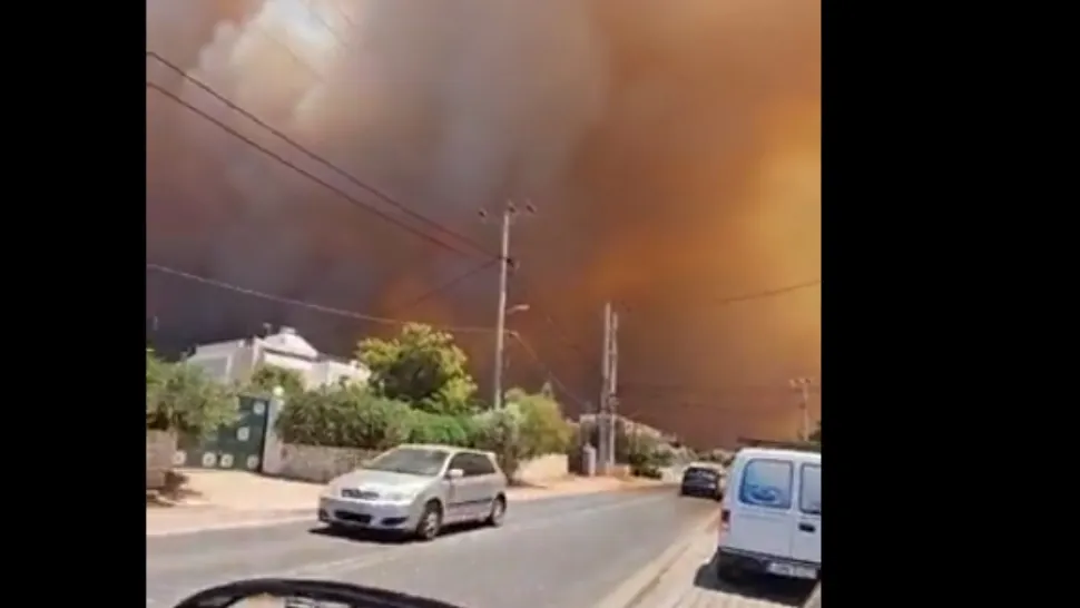 Numărul pompierilor care participă la stingerea incendiilor din Grecia, suplimentat. Destinația de vară preferată a românilor, mistuită de flăcări - Hotărâre CNSU