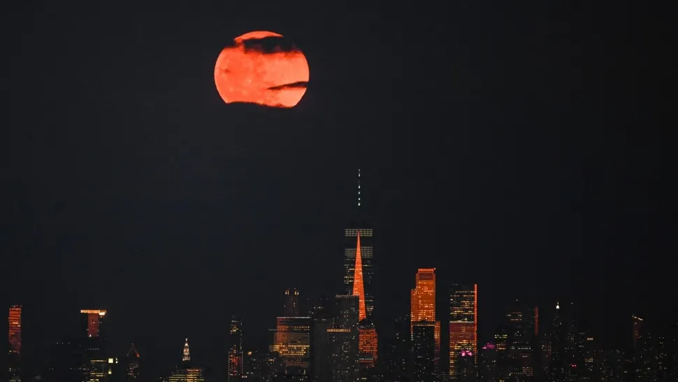 SUPER Luna pe 3 iulie. Atenție, este de o sută de ori mai puternică din punct de vedere astral!
