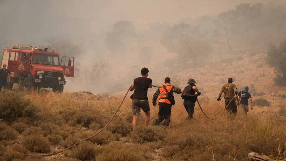 Joi, Grecia este lovită de un nou val de căldură infernală. Ce zone trebuie evitate?