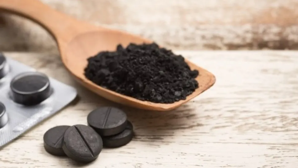 Cărbunele medicinal, beneficii nebănuite pentru sănătate: elimină toxinele din organism, scade colesterolul și susține sănătatea rinichilor 