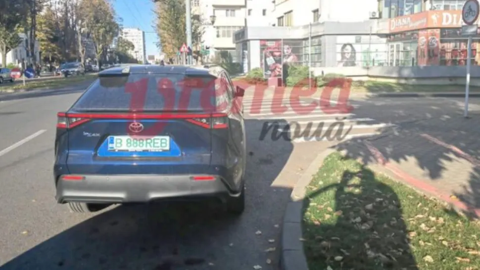 Familia Buzatu continuă să sfideze legea! Fiul fostul președinte CJ Vaslui și-a parcat mașina la un metru de trecerea de pietoni