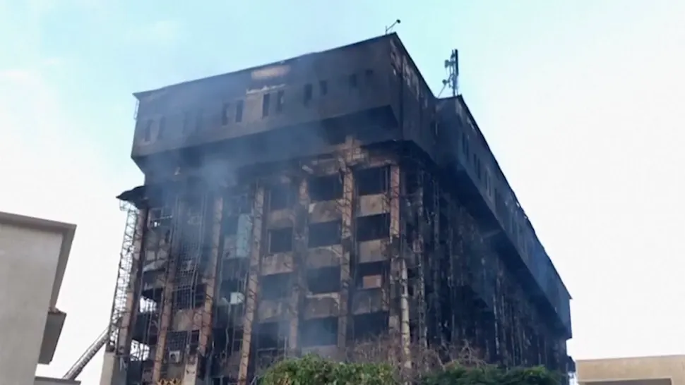 Incendiu puternic la sediul Direcţiei de Securitate de la Ismailia, Egipt! Cel puțin 25 de morți - Număr impresionant de forțe, mobilizat la fața locului