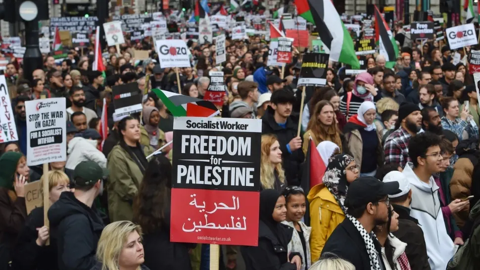 100.000 de oameni la un miting pro-palestinian în centrul Londrei