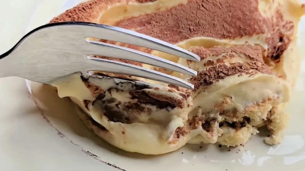 TIRAMISU într-un minut. Rețeta cu care un bucătar italian a devenit vedeta Crăciunului - VIDEO