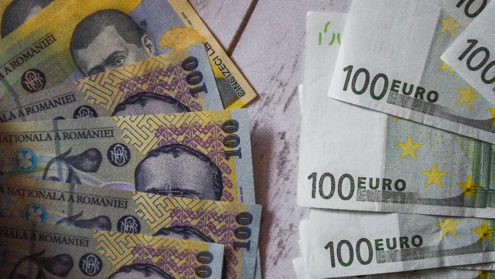 Consultanță de 18 milioane de euro, tocmită în săptămâna Ordonanței austerității. Câștigătorul, un consilier din Guvern care a fost demis ulterior: 500.000 de euro, într-o singură zi!