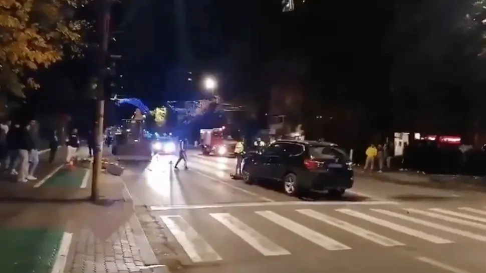 Accident cu victime, în fața spitalului din Slatina: 3 adolescente spulberate de mașină, pe trecerea de pietoni. Șoferul, rănit și el
