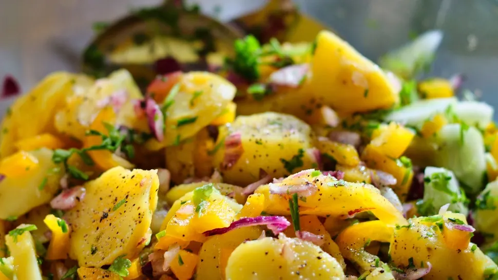 Salata orientală, vedeta acestui sezon - Mihaela Bilic prezintă cele 4 ingrediente-cheie de TOP pentru o imunitate de fier