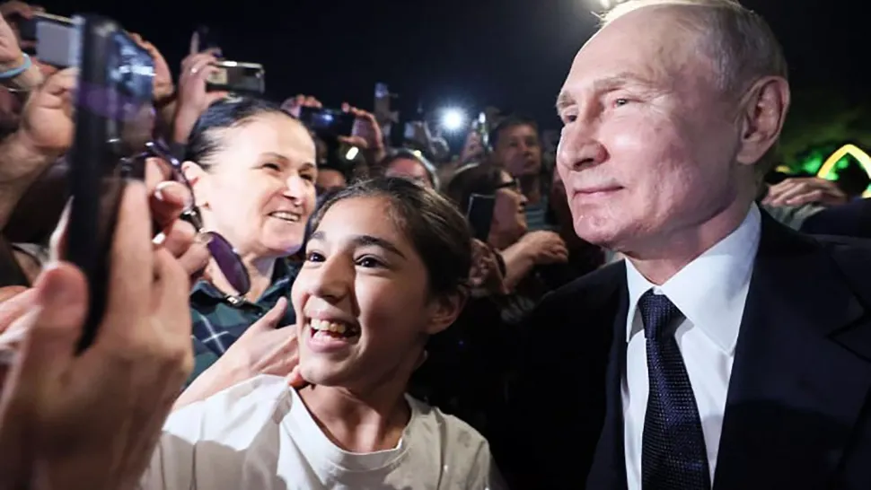 Show marca Putin. Îi cere scuze unei pensionare pentru prețul la ouă, dar dă vina pe guvern
