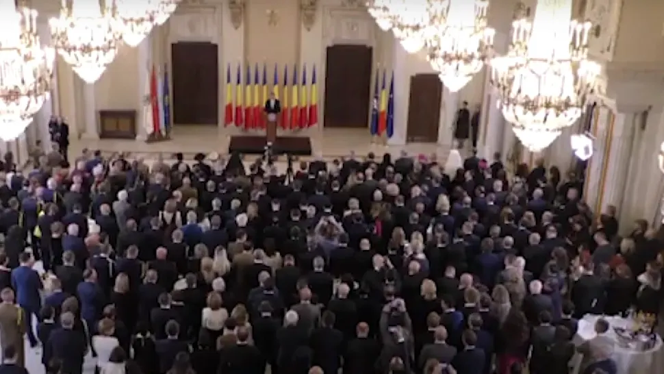 Recepție pe repede înainte la Cotroceni, de Ziua Națională. Klaus Iohannis a plecat în Dubai - VIDEO