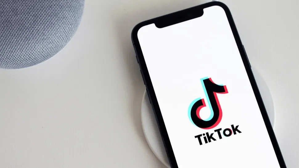 Cum a reușit o elevă din Iași să câștige 3.000 de lei într-o singură seară pe TikTok