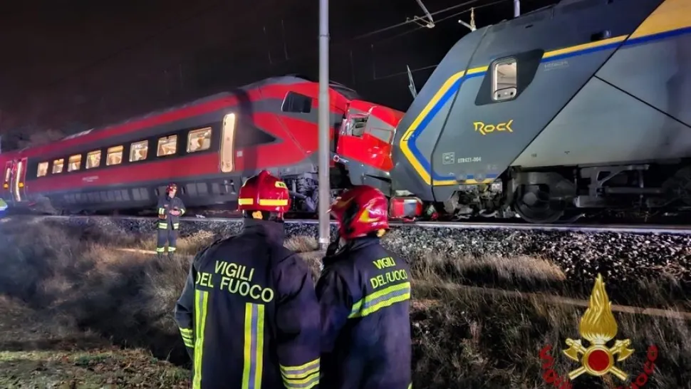 Grav accident feroviar - Două trenuri s-au ciocnit - Cel puțin 17 răniți