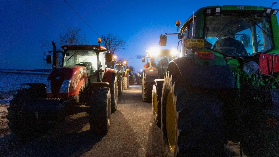 Protestul fermierilor și al transportatorilor. Mobilizare de forțe pentru un nou punct fierbinte: Defileul Jiului ar putea fi blocat