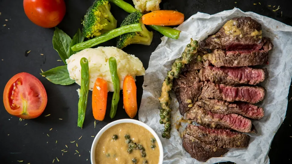 Mangalița, „wagyu” cărnii de porc (P)