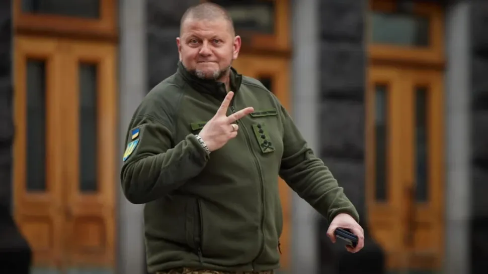 Zelenski l-a demis pe șeful armatei, dar i-a mulțumit și vrea să „îl păstreze în echipă”