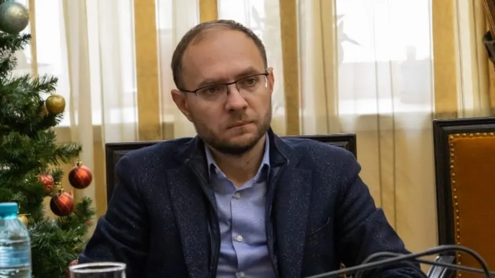 „Am încercat să discutăm ca între bărbați. Mi-a dat block!"! Mărturia soțului înșelat care l-a denunțat pe primarul din Botoșani