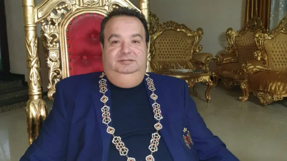 De la Sibiu spre Biroul Oval. Regele Cioabă se autoinvită la Trump pentru a pune Națiunea Romă la masa „greilor” lumii