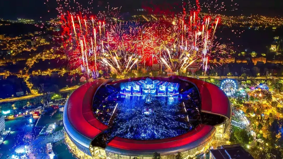 Captură impresionantă de DROGURI la Cluj, cu o zi înainte de Untold! 3 bărbați care ar fi intenţionat să vândă stupefiantele la festival, arestaţi