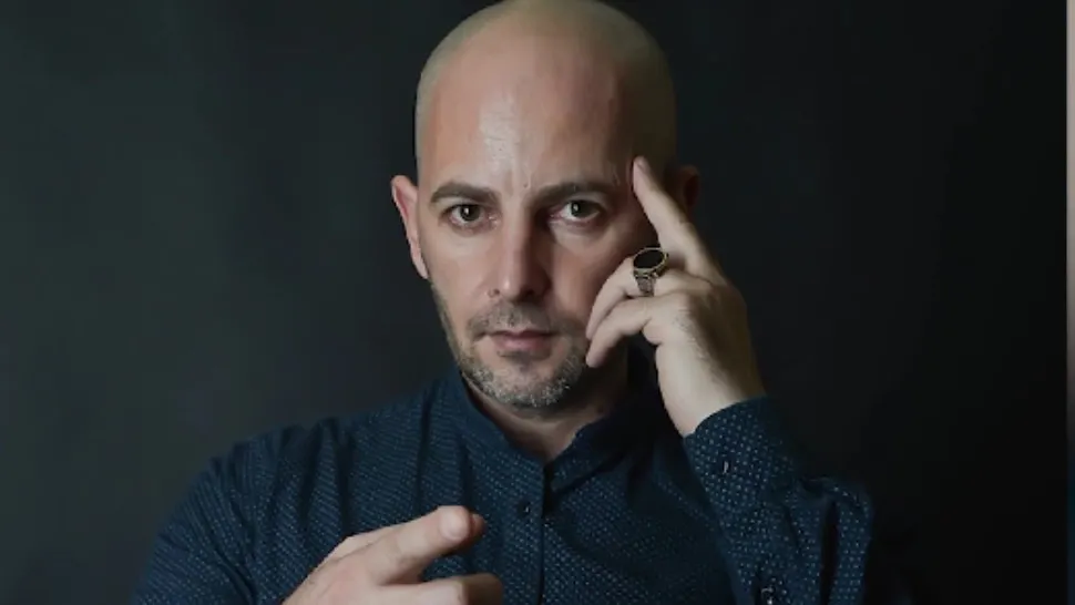 Cum a scăpat de Justiție hipnotistul Andrei Voicu. Bărbatul este acuzat că și-a bătut cu sălbăticie iubita jurnalistă