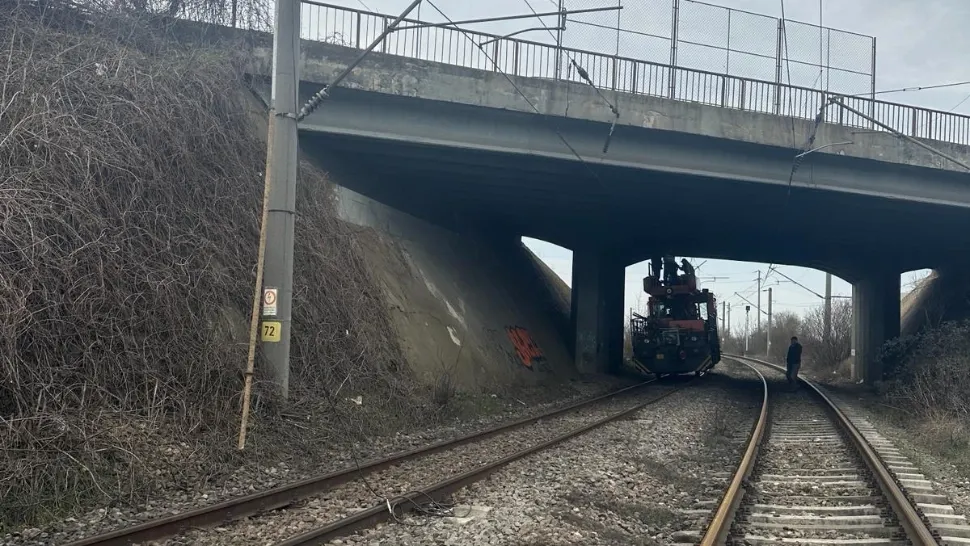 Trafic feroviar întrerupt, lângă București. Care este defecțiunea care pune probleme autorităților