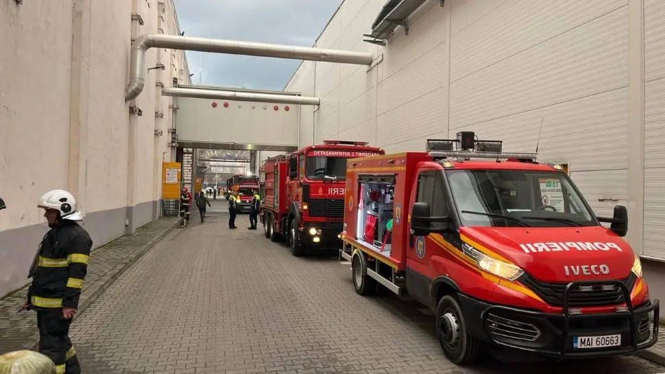Incendiu la fabrica de anvelope Continental Timișoara. Aproape 100 de oameni au reușit să se salveze VIDEO