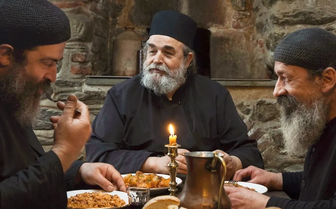 Ce se mănâncă la mănăstire în Postul Paștelui: alimentul care nu lipsește de pe masă