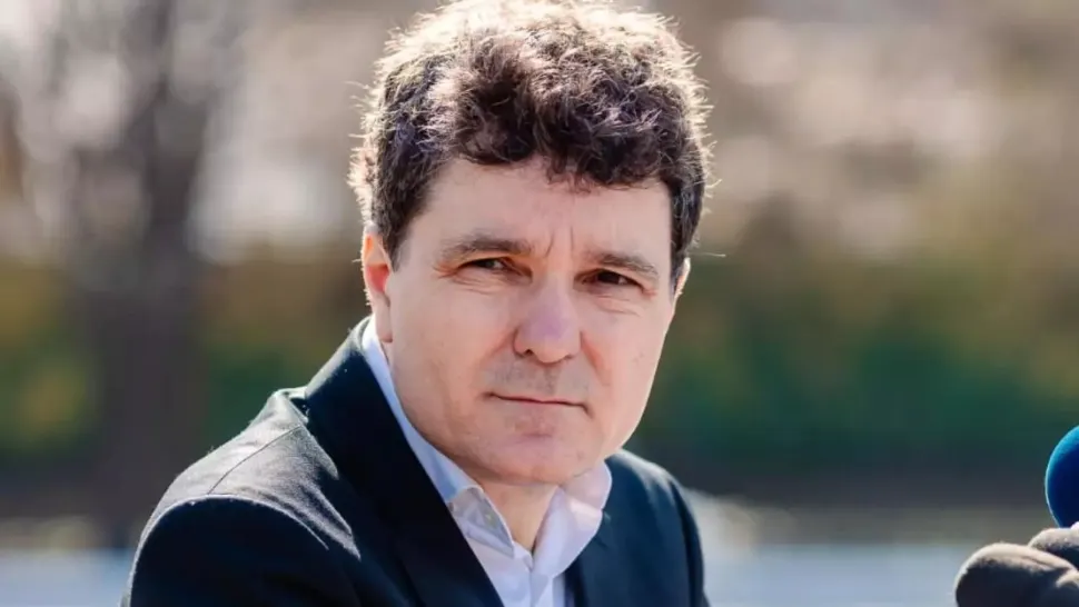 Nicușor Dan, măsură șocantă pentru a combate canicula: edilul vrea apă RECE în calorifere