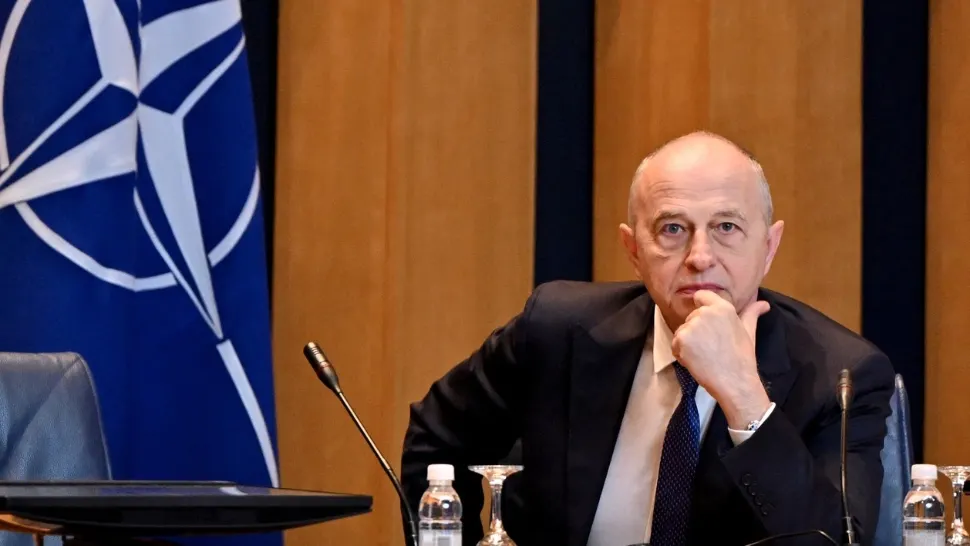 Răspunsul lui Mircea Geoană când a fost întrebat despre candidatura lui Iohannis la NATO. Ce spune despre participarea sa la alegerile prezidențiale
