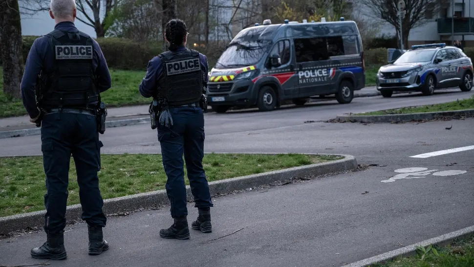 Mesaj înfiorător, primit de elevi de la 40 de licee din Franța! Autorul spune că instituțiile vor exploda: a fost alertată poliția