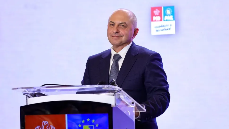 Mizele uriașe din spatele lui Cîrstoiu. Cine se agită pentru scoaterea sa din lupta pentru Capitală?