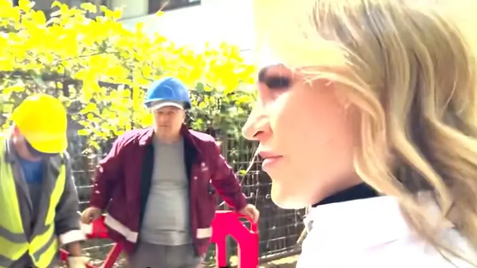 Gabriela Firea, mesaj ironic pentru Nicușor Dan de la locul avariei care a lăsat jumătate de București fără apă caldă: Poate e la tribunal, cu vreun așa-zis rechin imobiliar - VIDEO
