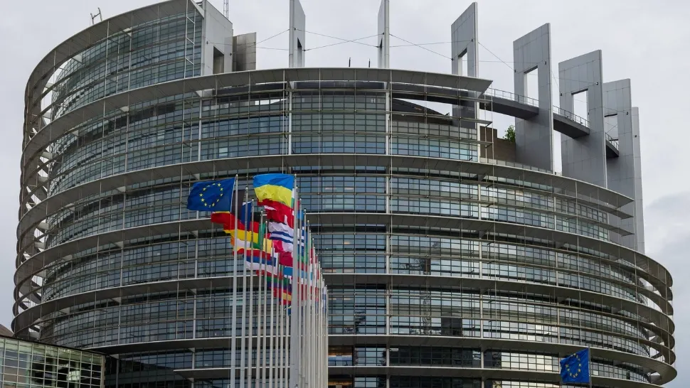 Este oficial: Primele norme ale UE privind combaterea violenţei împotriva femeilor, adoptate de Parlamentul European