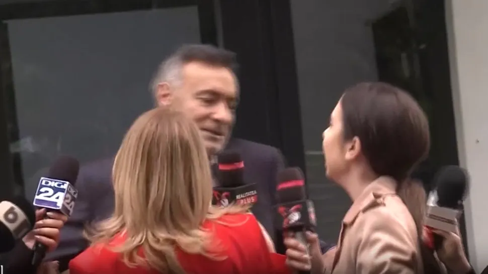 Florian Coldea, torpilat cu întrebări de Anca Alexandrescu, la sediul poliției din Voluntari. Reacția șoc a generalului negru când a dat ochii cu jurnalista - VIDEO