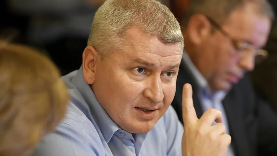 Bătaie în Parlament. Primele imagini cu deputatul lovit în nas! Mesajul transmis după incidentul șocant. VIDEO