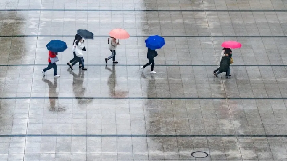 ANM anunță cod PORTOCALIU de instabilitate atmosferică accentuată: furtuni violente cu grindină, vijelii și ploi puternice. Zonele unde canicula persistă - HARTA