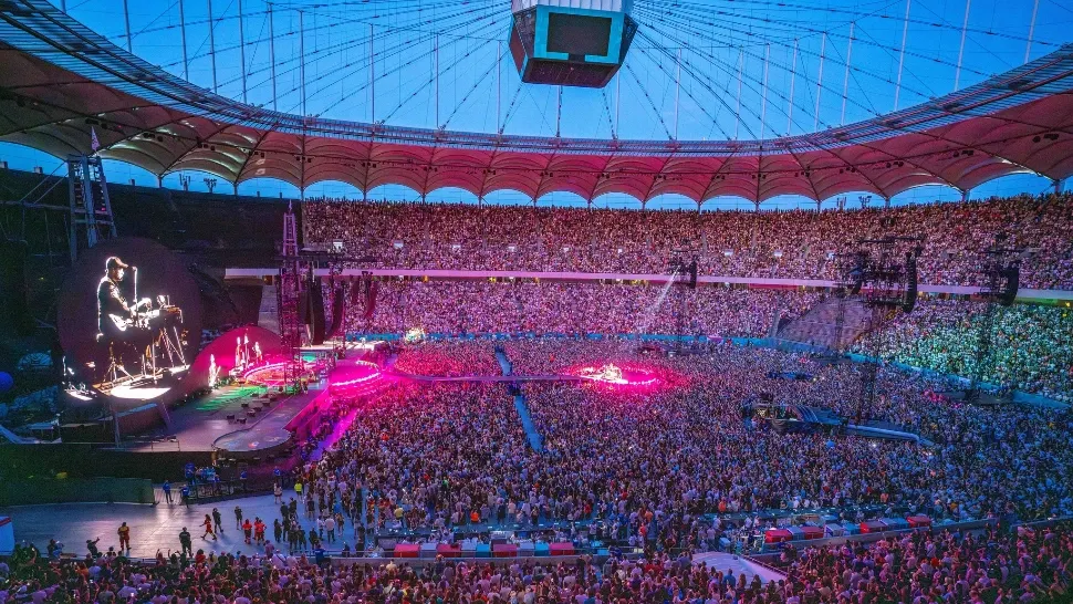 Nicuşor Dan schimbă gazonul de pe Arena Naţională. Factura, plătită de organizatorii concertelor Coldplay şi Ed Sheeran