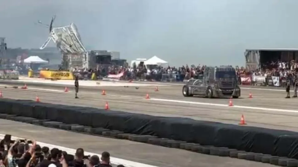 Adolescent rănit grav la un eveniment de pe Aeroportul Arad, din cauza vântului puternic - VIDEO