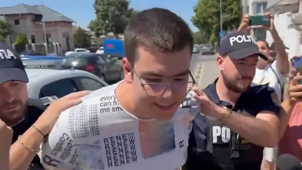 Studentul din Constanța care și-a incendiat profesorul a fost REȚINUT pentru tentativă de omor 
