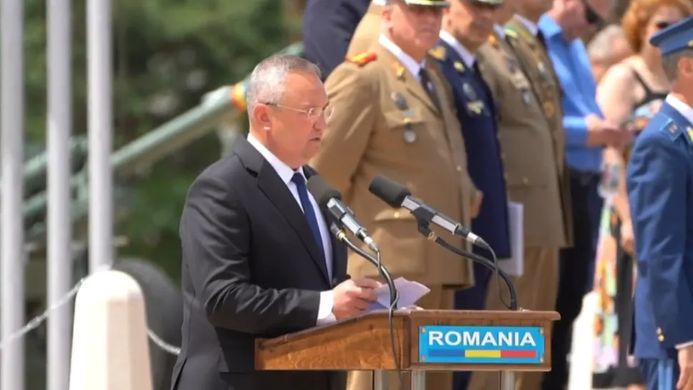 Nicolae Ciucă: Eroii noştri rămân pentru eternitate o dovadă grăitoare a patriotismului românesc